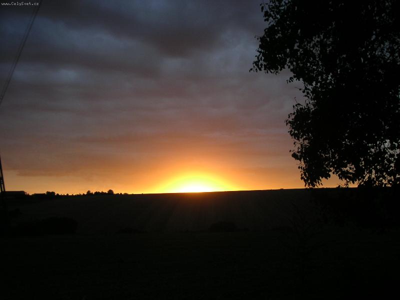 Foto: západ sluníčka