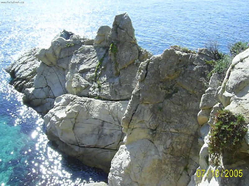 Foto: Lloret de Mar-skalnaté pobřeží