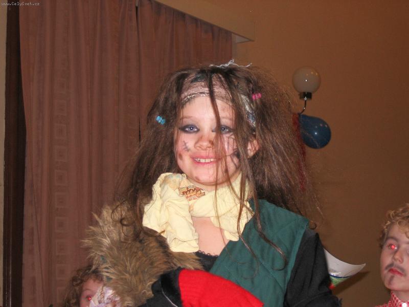 Foto: malá čarodejnička