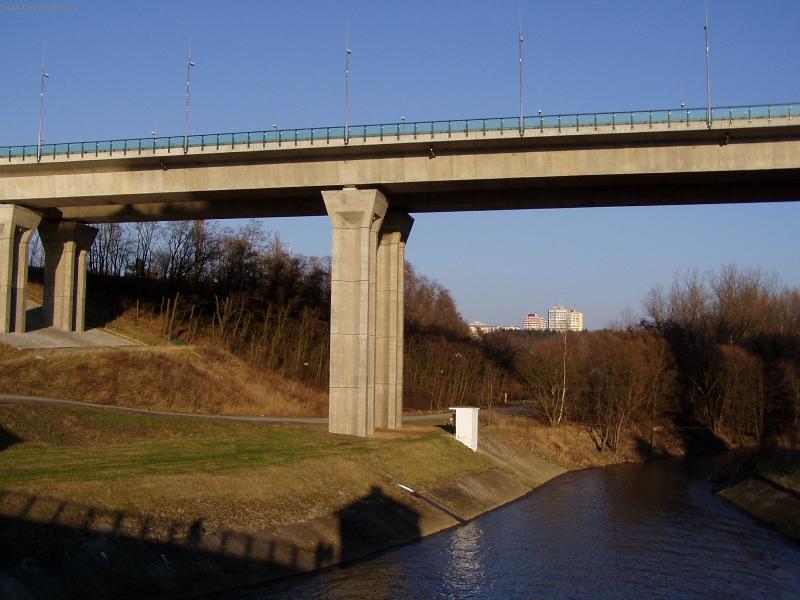 Foto: Most přes České údolí