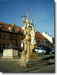 Socha v náměšti nad Oslavou